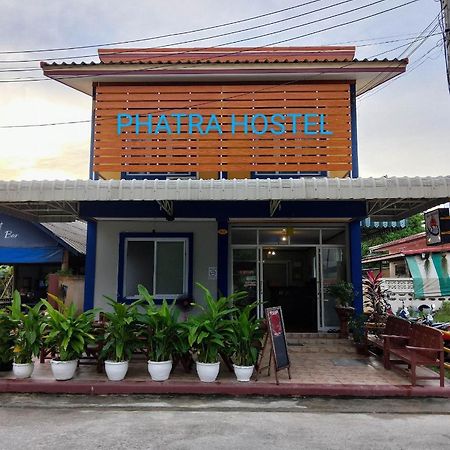 Phatra Hostel Thong Sala Extérieur photo