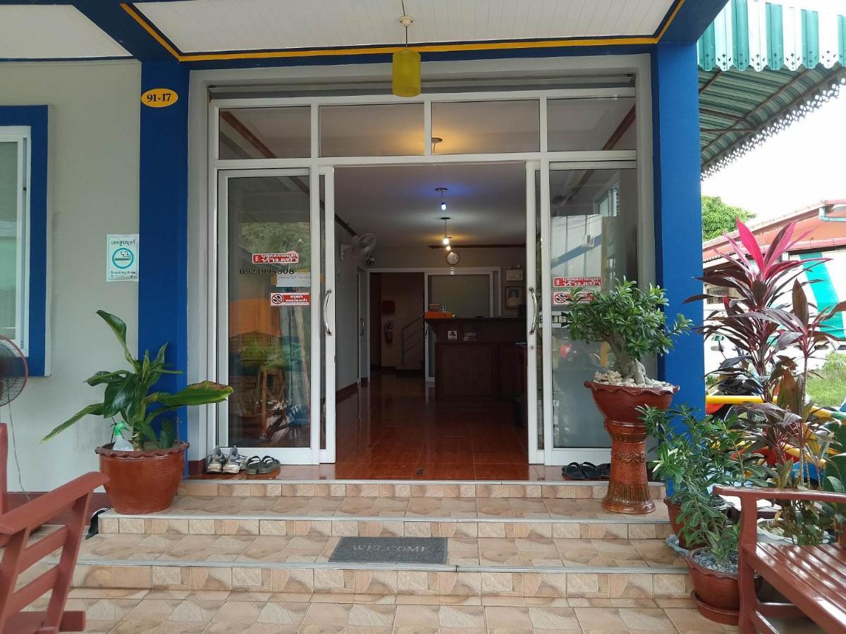 Phatra Hostel Thong Sala Extérieur photo